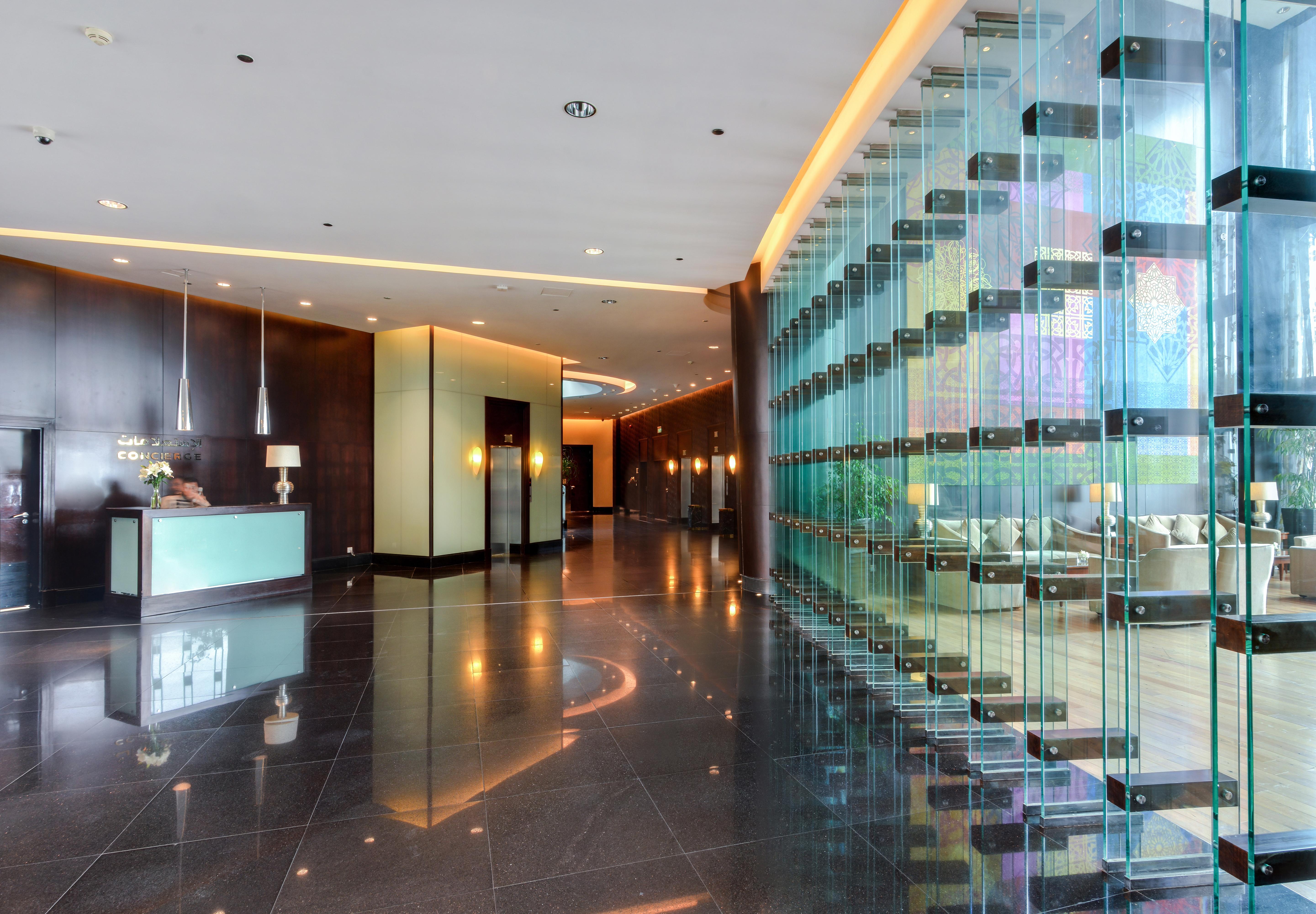 Sofitel Al Khobar The Corniche Otel Dış mekan fotoğraf The lobby of the Ritz-Carlton, DIFC